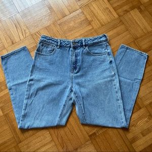Pacsun Medium Wash High Rise Mom Jean - 25